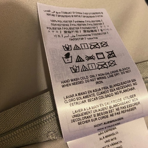 NWT Guess Asymmetrical One Shoulder Top - Picture 5 of 5